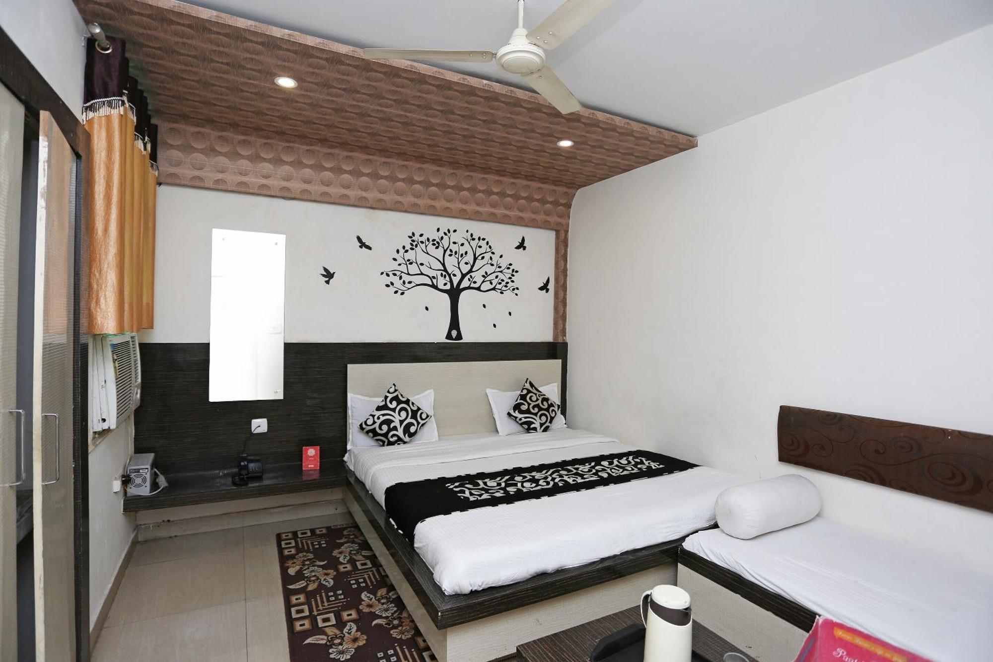 Bhairaun Ghāt Super Oyo Flagship 4957 Hotel China Town المظهر الخارجي الصورة